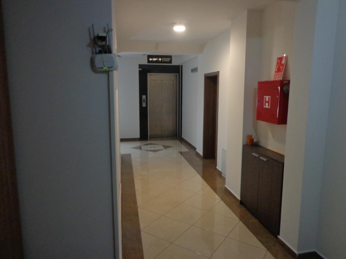 Hotel Rio Приштина Экстерьер фото